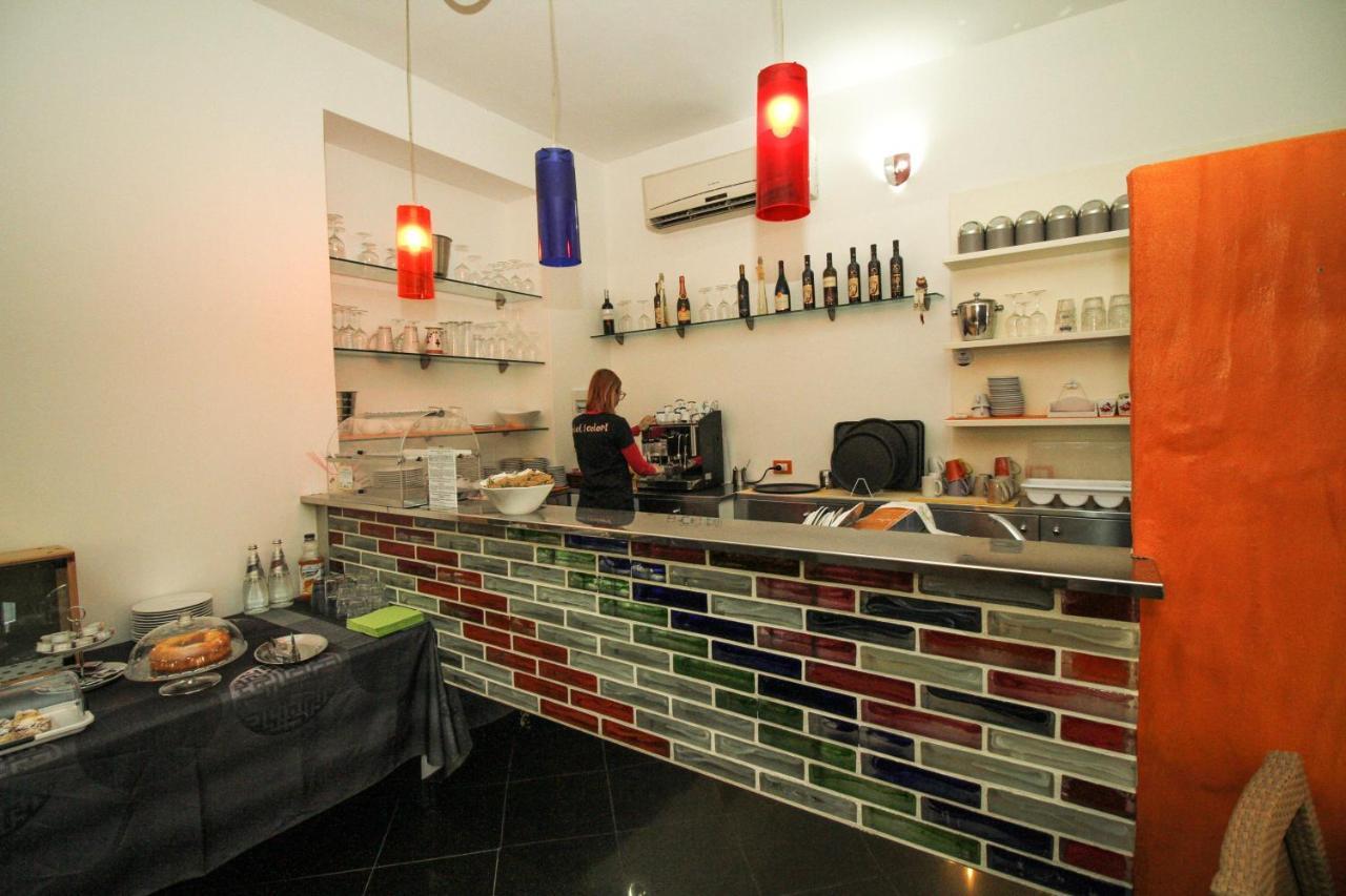 Hotel I Colori SantʼAntìoco エクステリア 写真