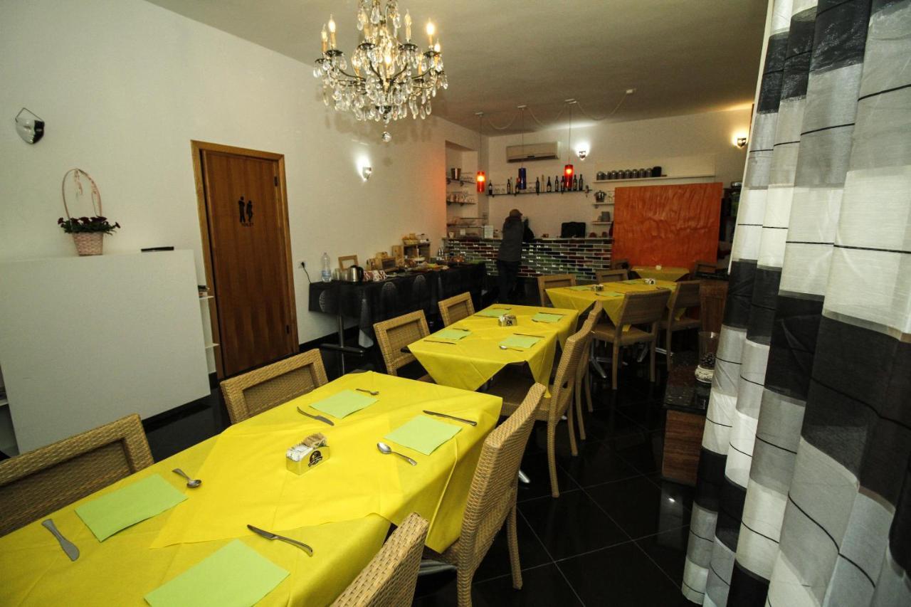 Hotel I Colori SantʼAntìoco エクステリア 写真