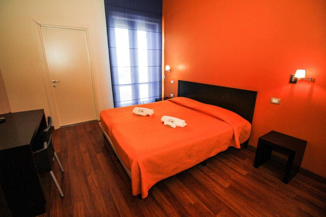 Hotel I Colori SantʼAntìoco エクステリア 写真