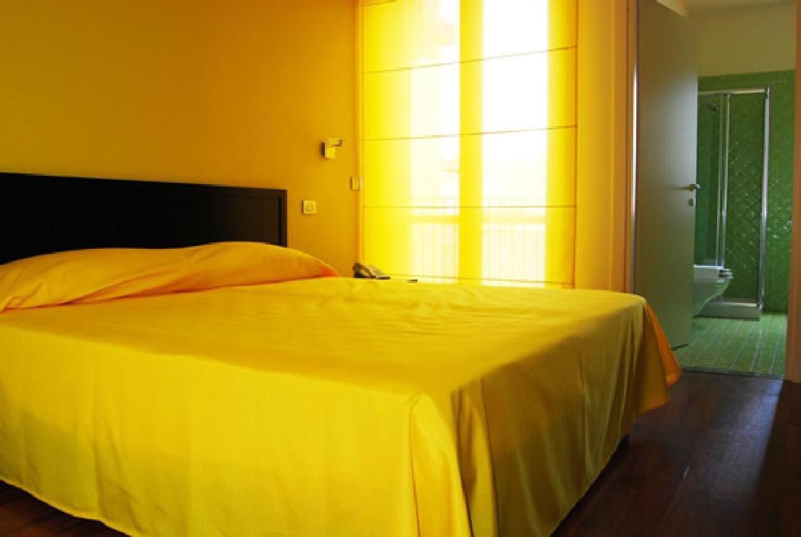 Hotel I Colori SantʼAntìoco エクステリア 写真