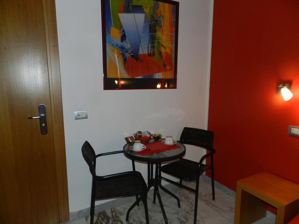 Hotel I Colori SantʼAntìoco エクステリア 写真