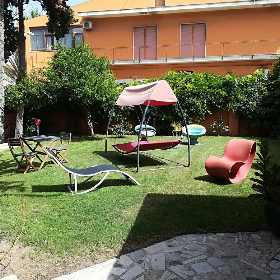 Hotel I Colori SantʼAntìoco エクステリア 写真